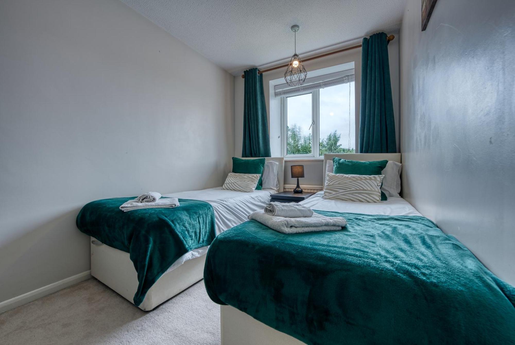 Capri 13 Sa - 3 Bed House, Close To Loughborough University & M1 Motorway, Free Wifi, Big Garden, Ample Parking- Ask For Contractor Rates! Exterior foto
