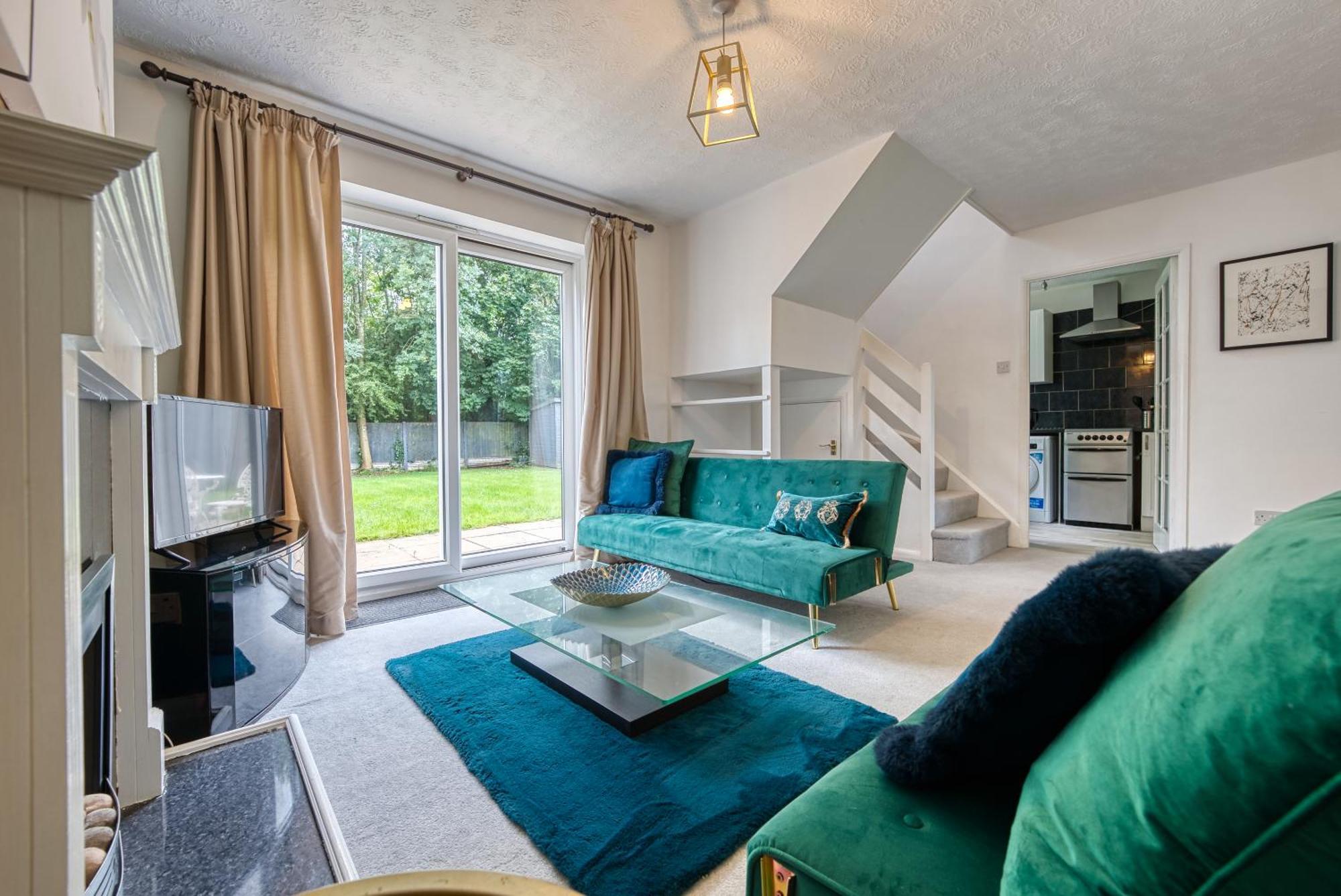 Capri 13 Sa - 3 Bed House, Close To Loughborough University & M1 Motorway, Free Wifi, Big Garden, Ample Parking- Ask For Contractor Rates! Exterior foto