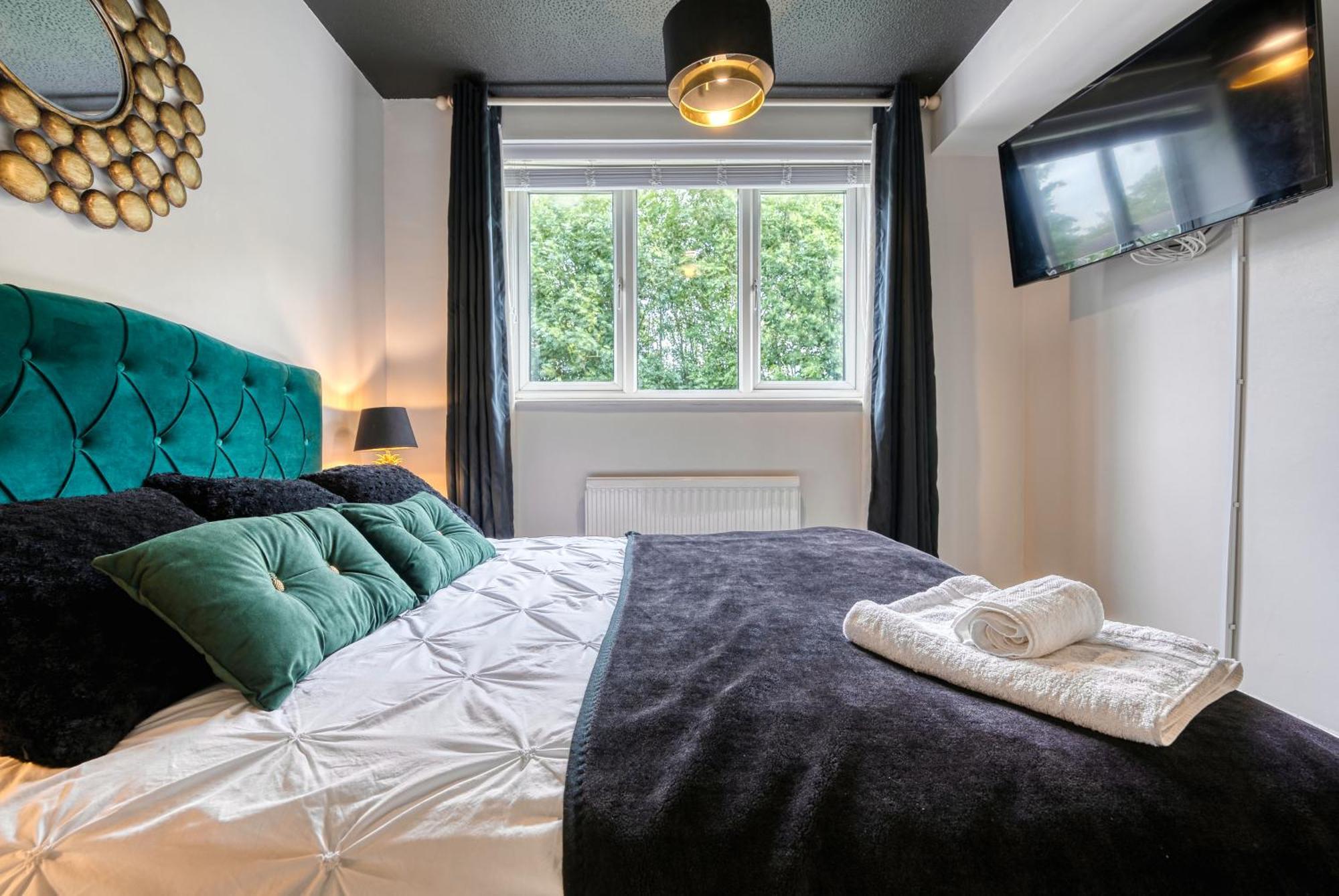 Capri 13 Sa - 3 Bed House, Close To Loughborough University & M1 Motorway, Free Wifi, Big Garden, Ample Parking- Ask For Contractor Rates! Exterior foto